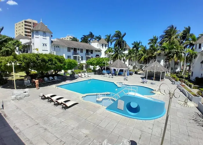 Beautiful 1 Bedroom 14 At Sandcastles Aparthotel Ocho Rios
